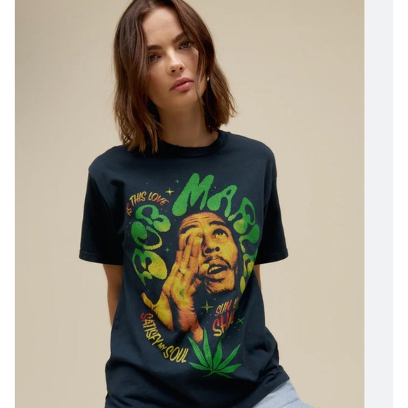 Daydreamer BOB MARLEY IS THIS LOVE WEEKEND TEE - Picture 2 of 4